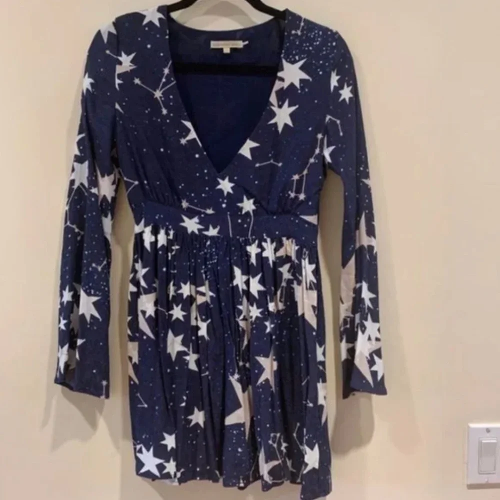 Blue Star Urban Outfitters Little White Lies Bell Sleeve Dress [Extra Small] - Picture 2 of 4